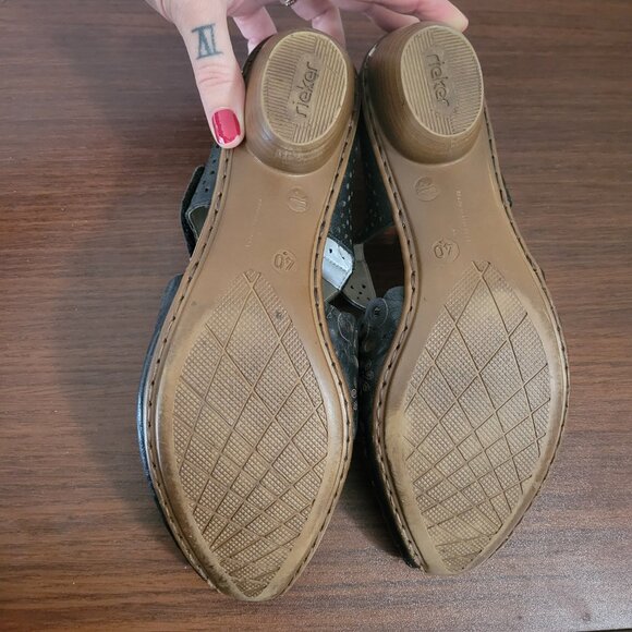 Rieker Antistress Mirjam 53 Women Black Leather Floral Chunky Heels Shoes 40 8.5 - Picture 7 of 9